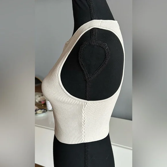 Aritzia Babaton Sculpt Cropped Tank - Picture 4 of 6